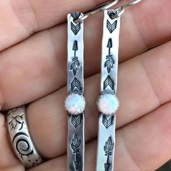 Earrings - Picture 3 of 6